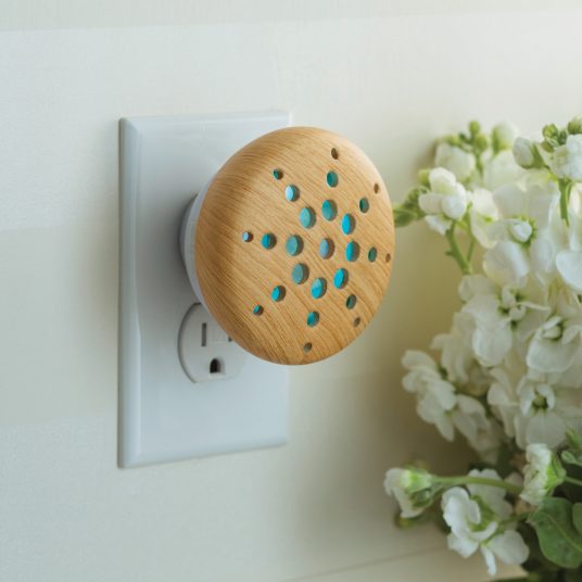Bamboo Pluggable Diffuser – Scents of Soy Candle Co.
