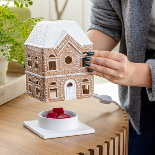 Gingerbread House Canopy Fragrance Warmer – Scents of Soy Candle Co.